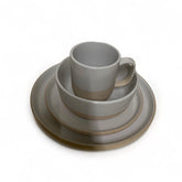 Vajillas de Porcelana color blanco con rosa de 16 piezas